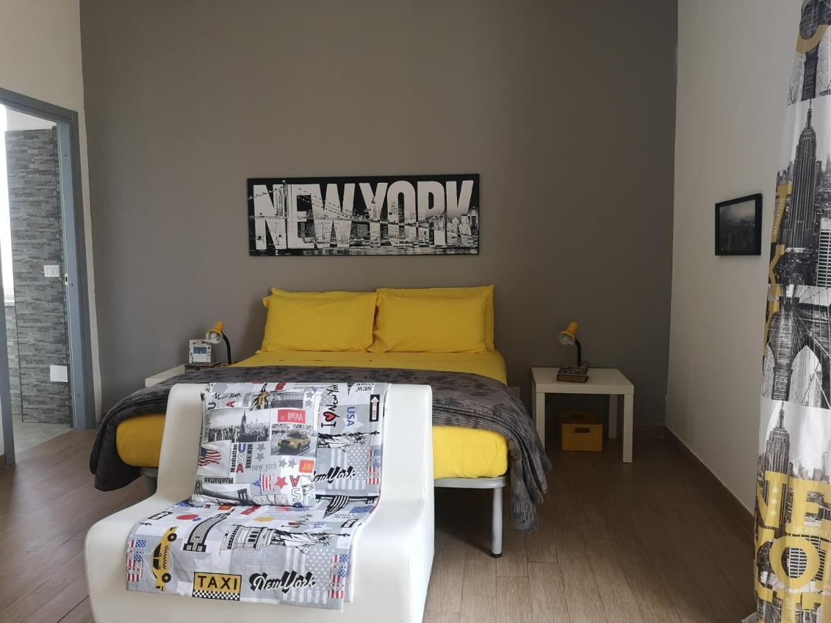 Ferienwohnung Casadei24 Guidonia Exterior foto