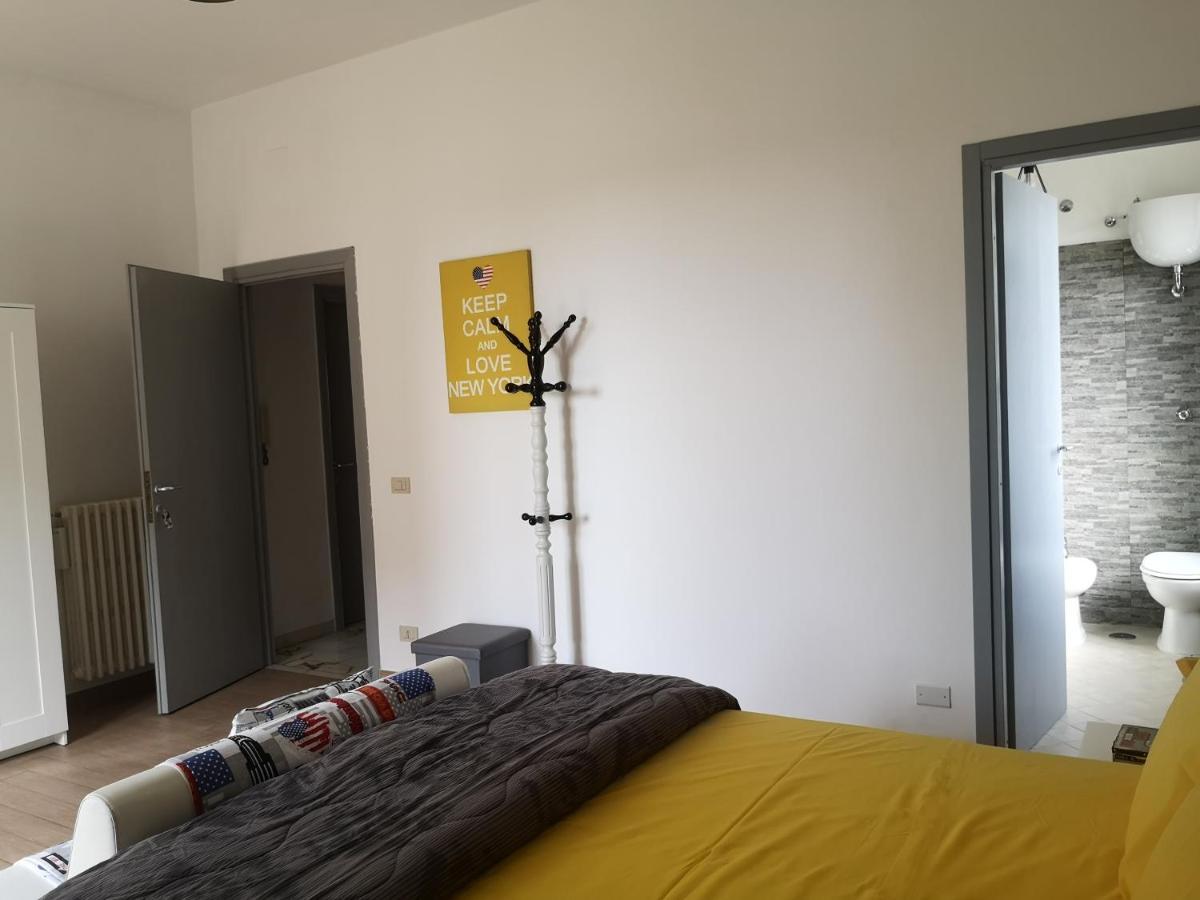 Ferienwohnung Casadei24 Guidonia Exterior foto