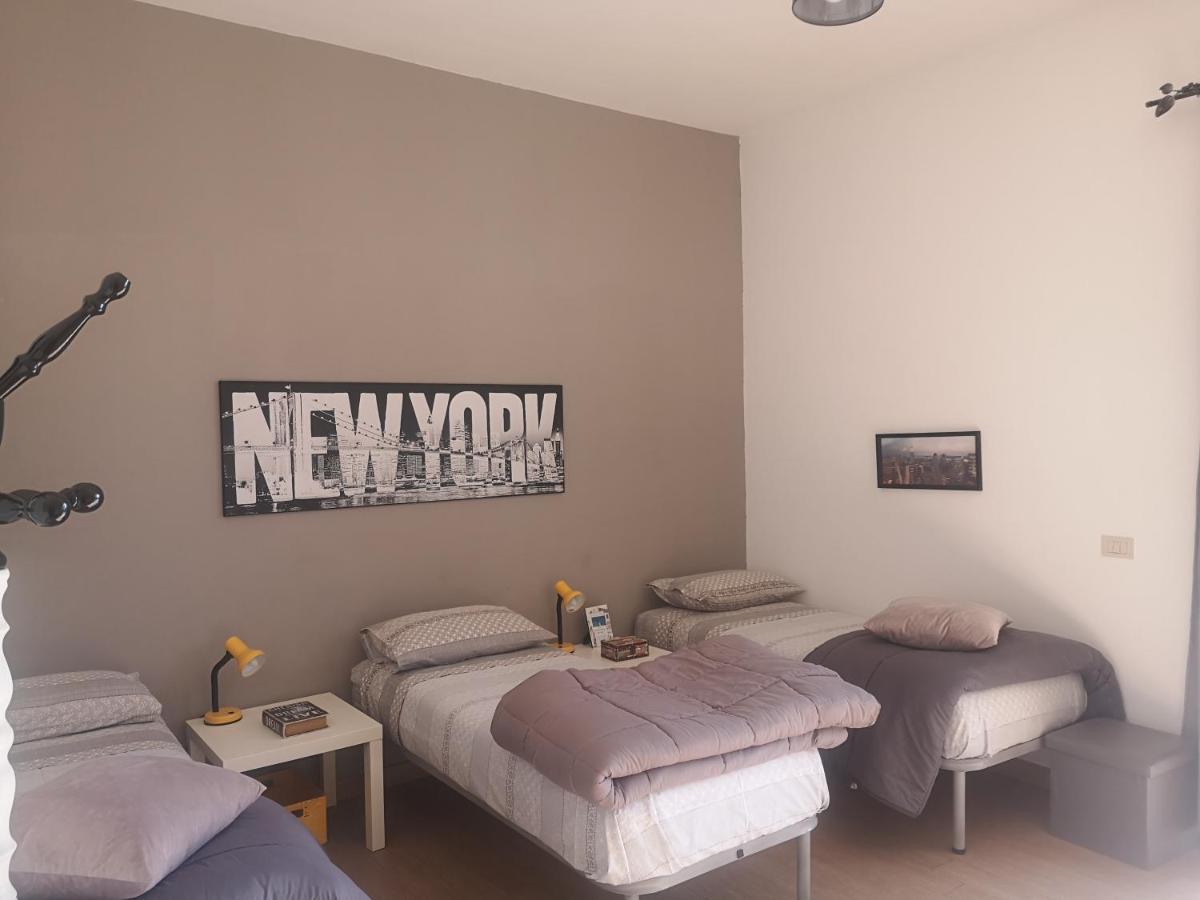 Ferienwohnung Casadei24 Guidonia Exterior foto