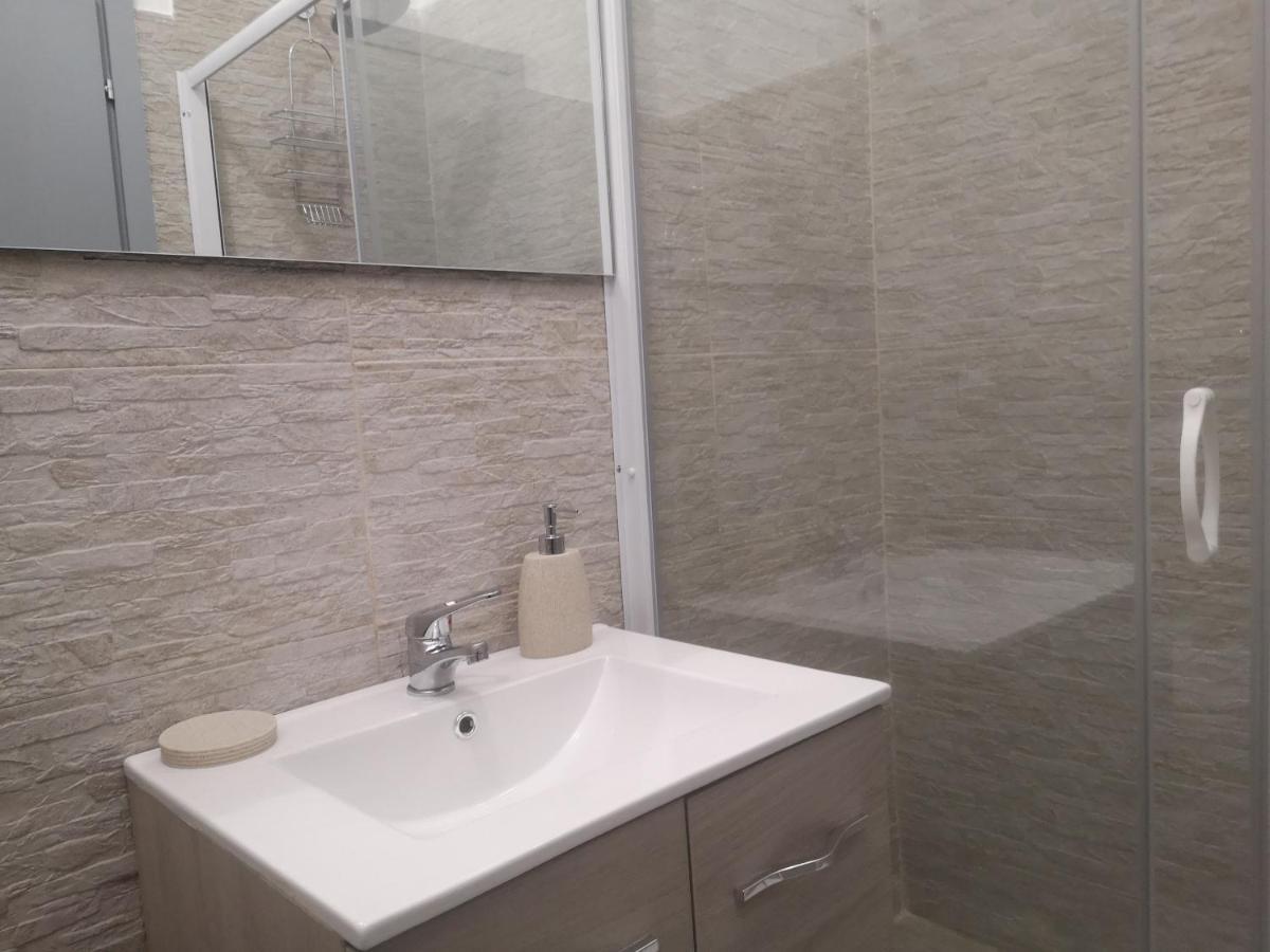 Ferienwohnung Casadei24 Guidonia Exterior foto
