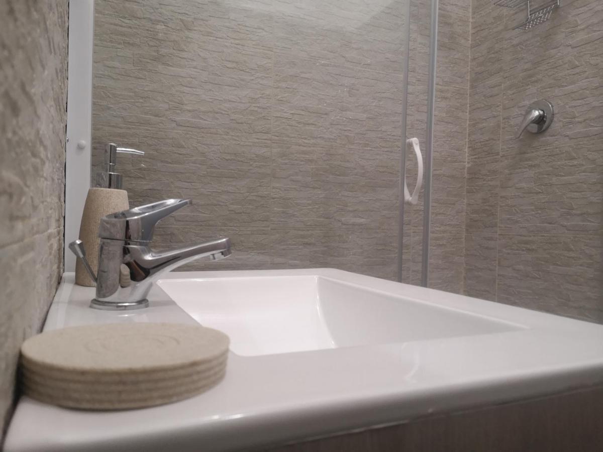 Ferienwohnung Casadei24 Guidonia Exterior foto