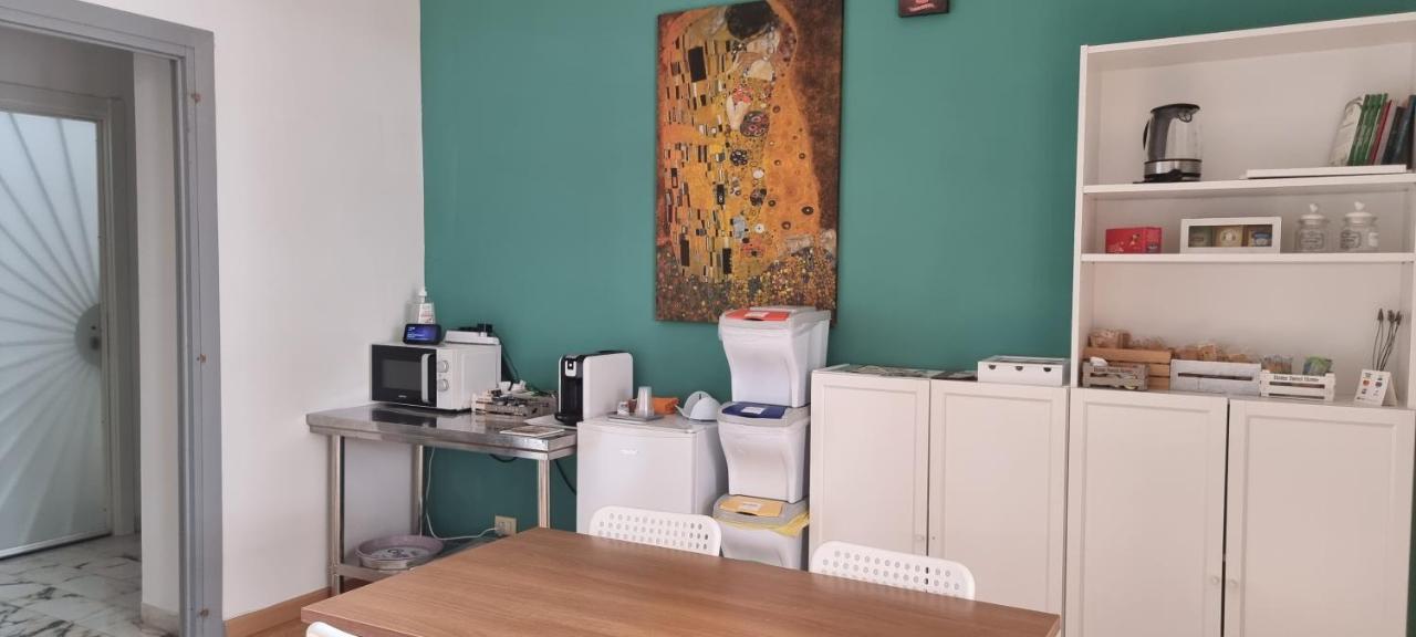 Ferienwohnung Casadei24 Guidonia Exterior foto